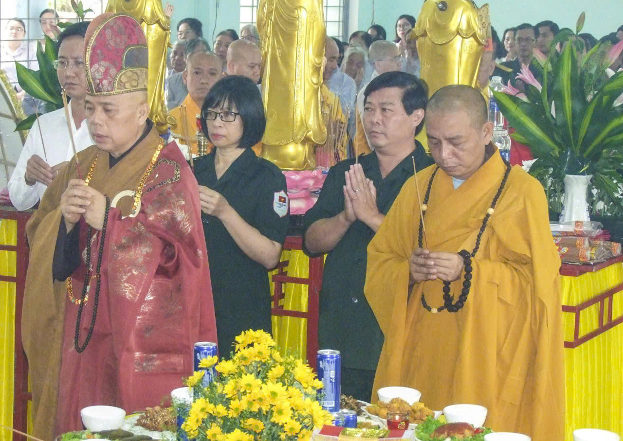 Lễ kỳ siêu an táng hài cốt các Liệt sĩ do Đội K52 tìm kiếm quy tập tại xã Ia Boòng Gia Lai